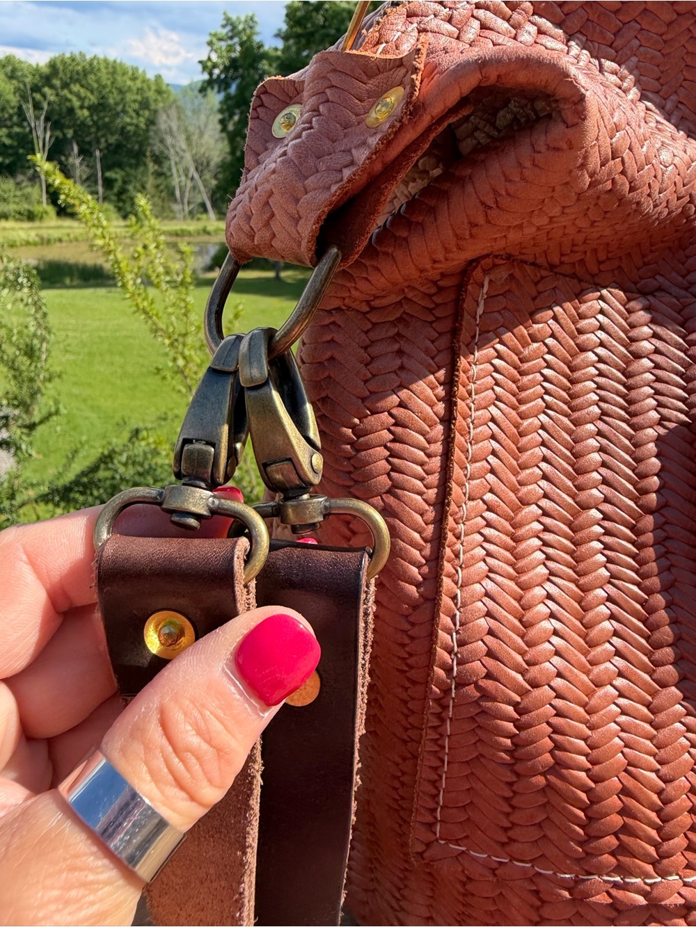 Woven Terracotta Crossbody Bag with Adjustable Strap - Picture 2 of 5